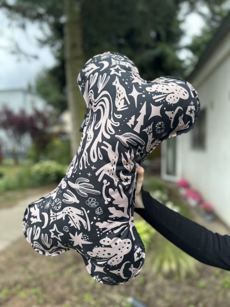 Poduszka Kostka dla Psa WestWOOF story roz. S/M